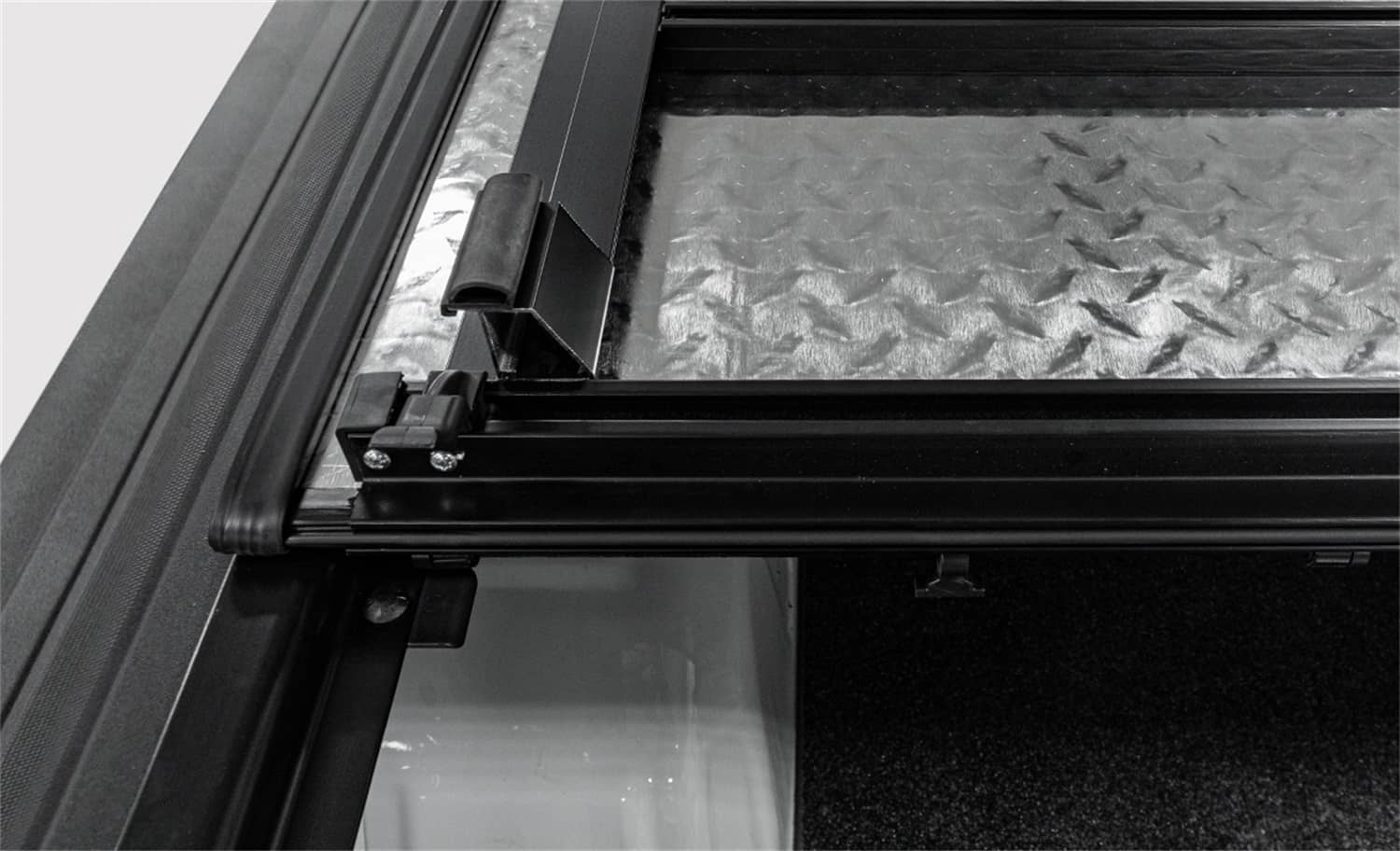 ACC-B3050019_03.jpg